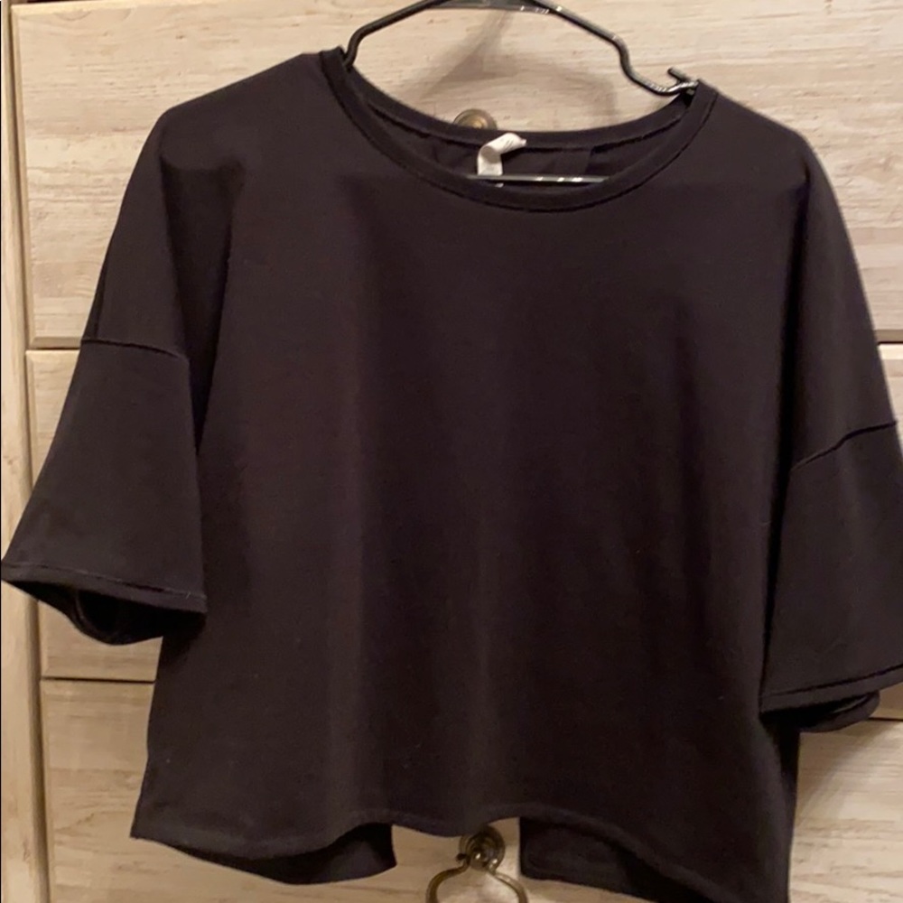 Lululemon crop top